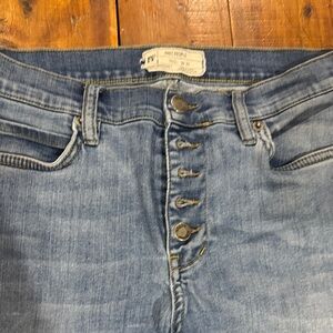 Free People Medium Rise Blue Jeans sz 8/10